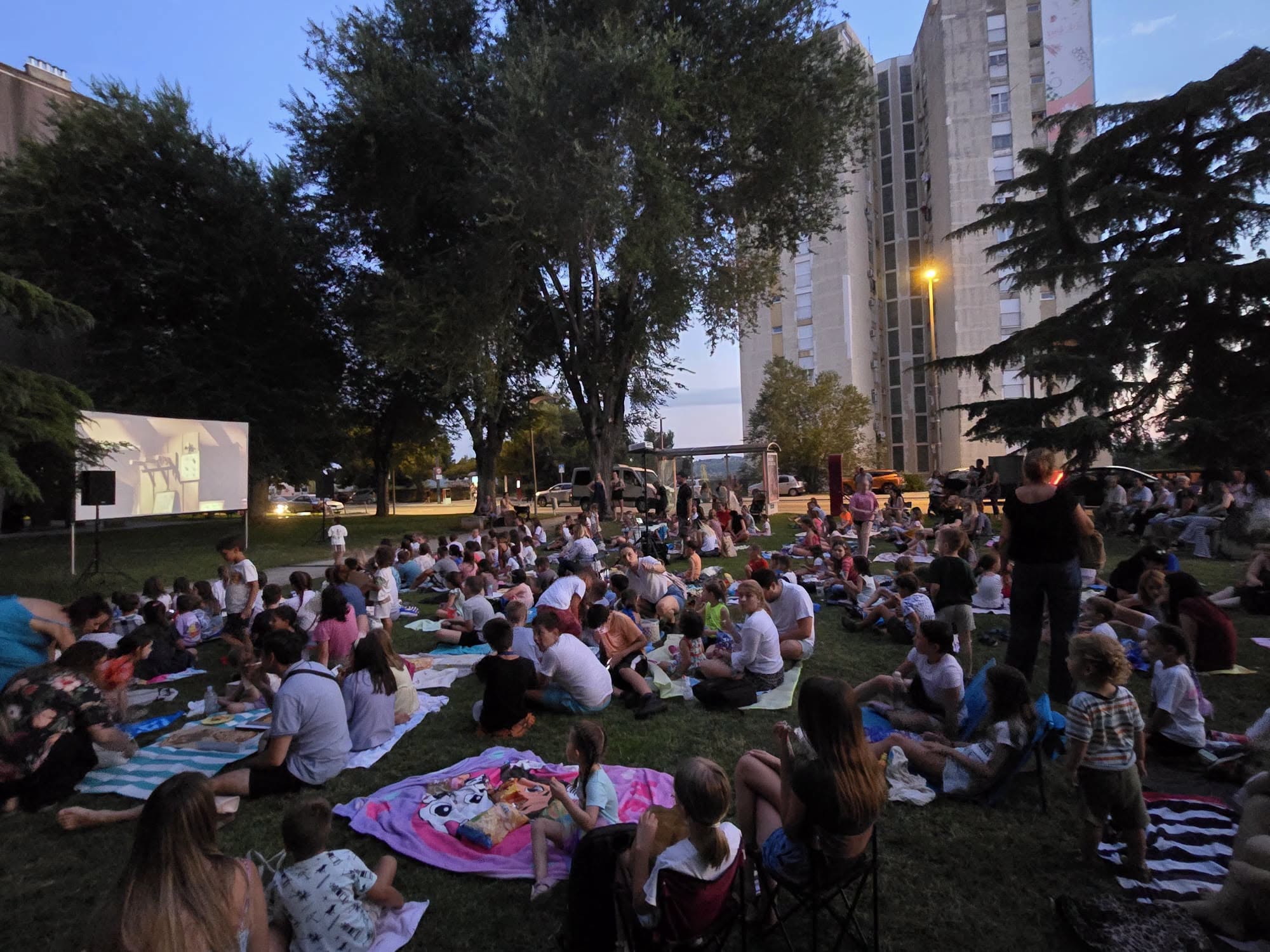 Ljetno-kino-na-Baldekinu_Poljana.Info