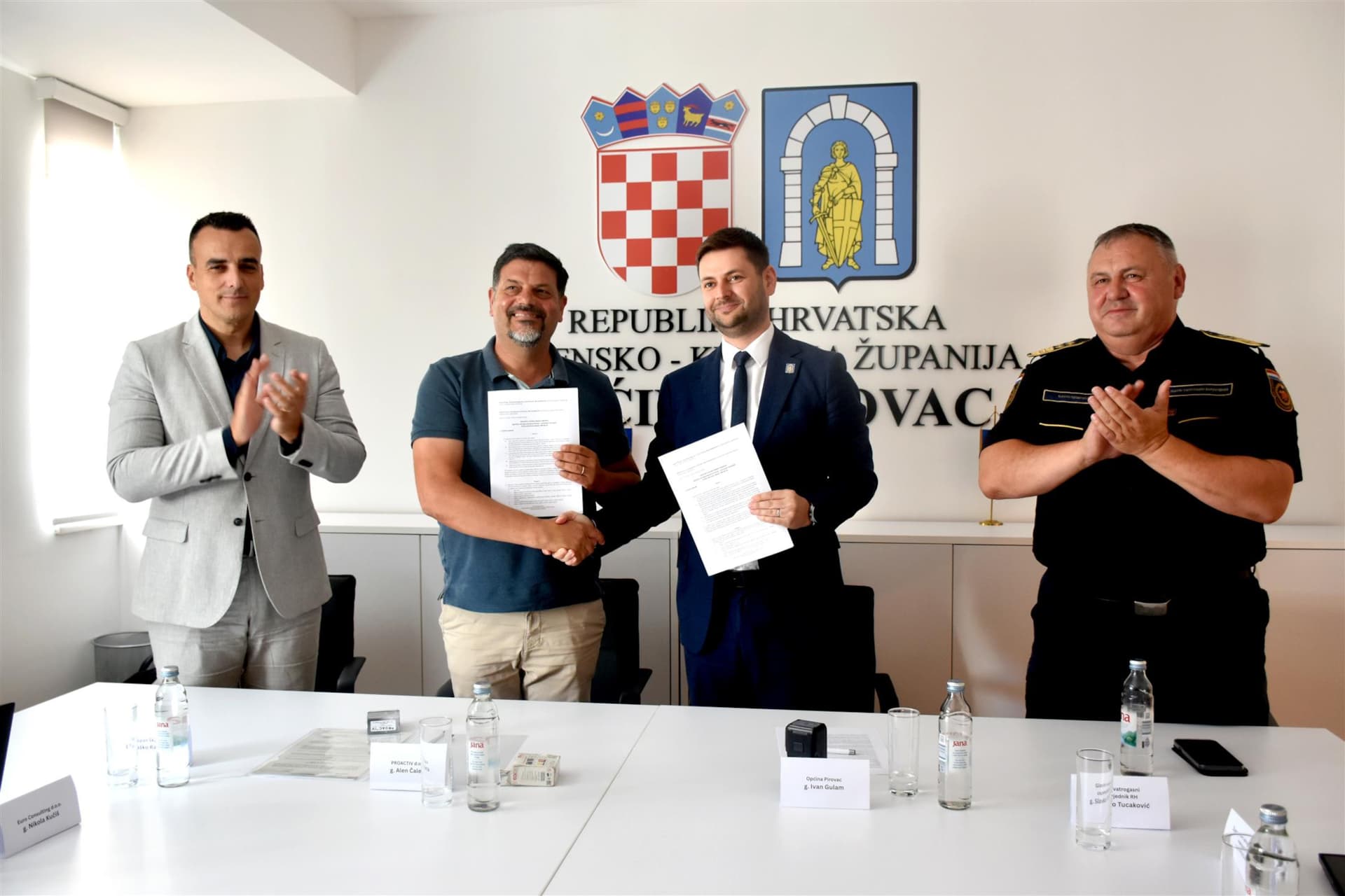 Pirovac_Poljana.Info
