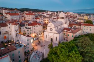 Sibenik_Poljana.Info